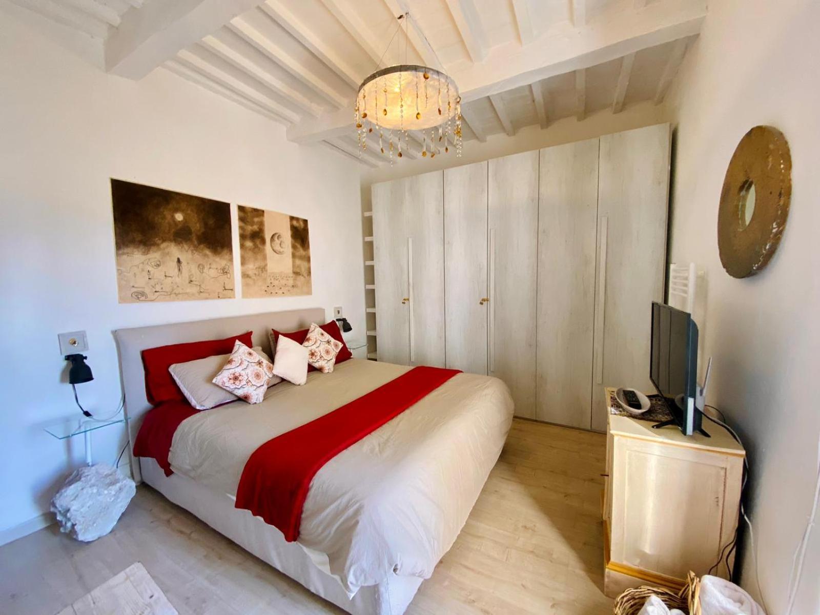 Апартаменты La Sorpresa Sul Bastione With Panoramic Balcony Питильяно Экстерьер фото